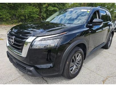 Used 2023 Nissan Pathfinder SV