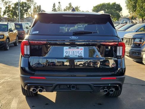 Used 2025 Ford Explorer ST w/ Sun And Sound Package AWD/4WD image 22