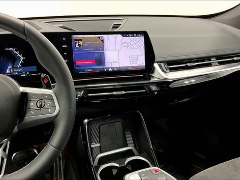 Used 2025 BMW X1 M35i w/ Premium Package image 8