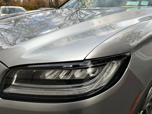 Used 2020 Lincoln Nautilus Reserve w/ Cargo Utility Package image 7