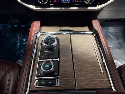 Used 2023 Ford Expedition Max Limited image 35