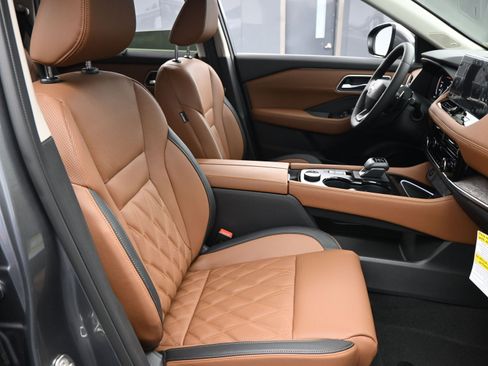 New 2026 Nissan Rogue Platinum w/ Platinum Premium Package image 14