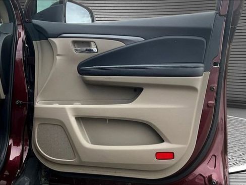 Used 2022 Honda Pilot Special Edition image 29