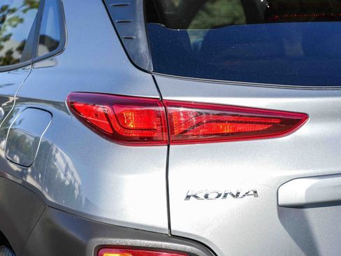 Used 2020 Hyundai Kona SEL Plus FWD image 11
