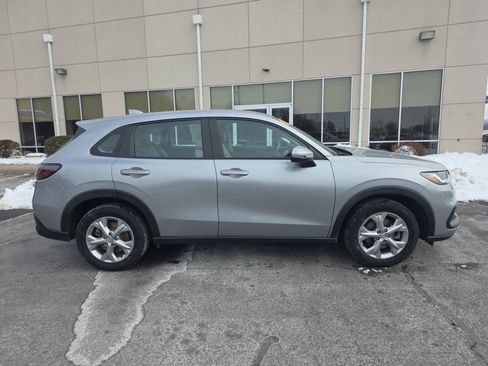 Used 2023 Honda HR-V LX image 4