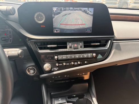 Used 2022 Lexus ES 350 w/ Premium Package FWD image 15