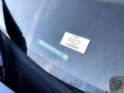 Used 2022 Chevrolet Traverse LT image 37