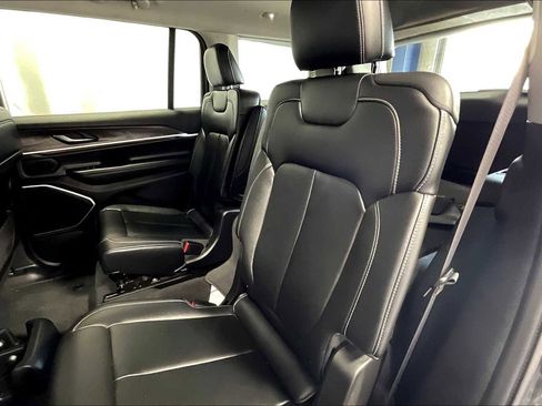 Used 2021 Jeep Grand Cherokee L Limited w/ Trailer Tow Group (B) image 15