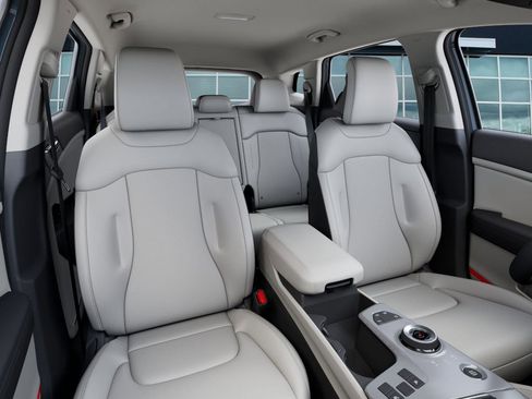 New 2026 Kia Sportage EX w/ EX Panoramic Sunroof Package image 16