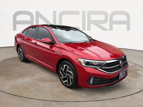 Certified 2024 Volkswagen Jetta SEL image 4