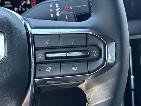 New 2026 GMC Yukon Elevation w/ Elevation Premium Package AWD/4WD image 23