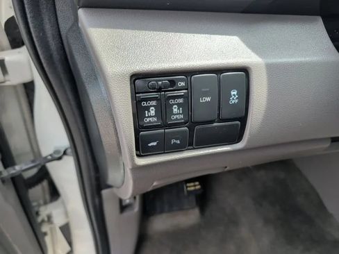 Used 2016 Honda Odyssey Touring image 24