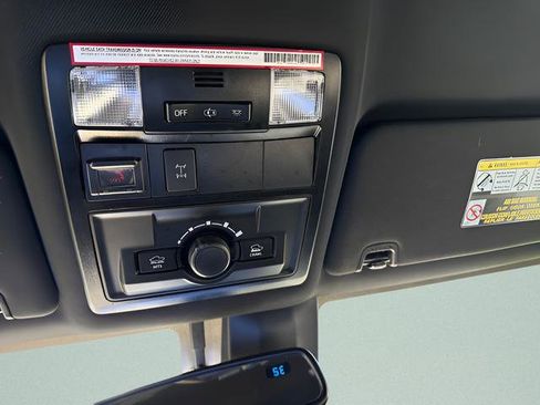 Used 2021 Toyota Tacoma TRD Off-Road AWD/4WD image 23