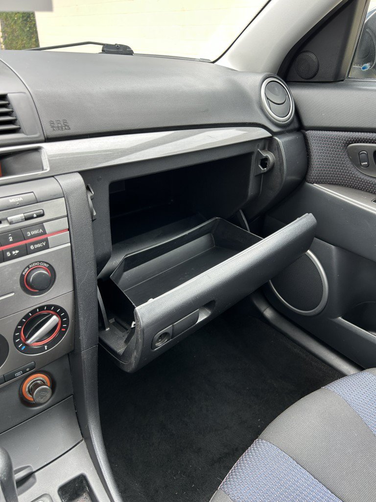 Used 2008 MAZDA MAZDA3 s Touring FWD image 18