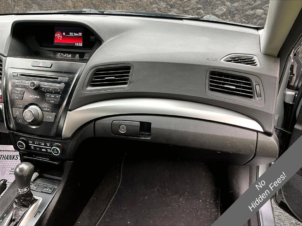 Used 2017 Acura ILX FWD image 11