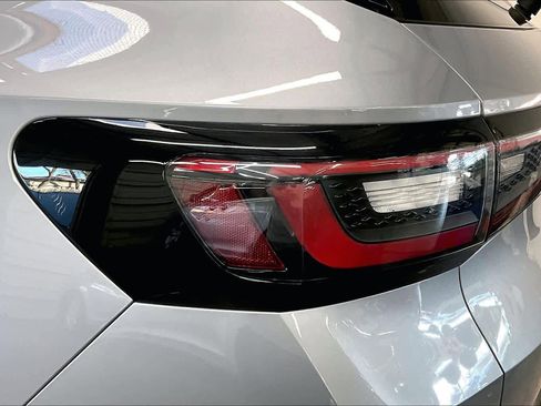 Used 2023 Volkswagen ID.4 Pro S image 32