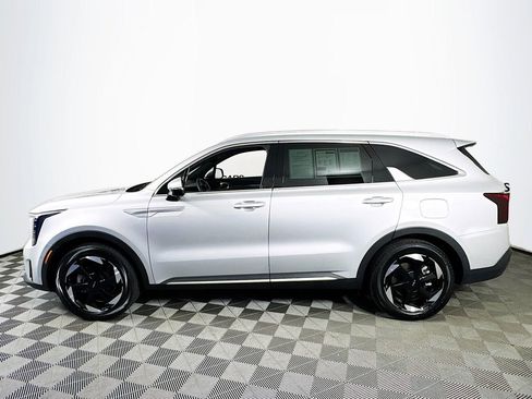 Used 2025 Kia Sorento SX Prestige image 4
