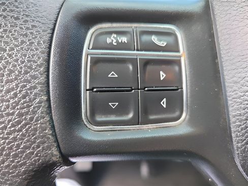 Used 2018 RAM 1500 Express w/ Express Value Package RWD image 19