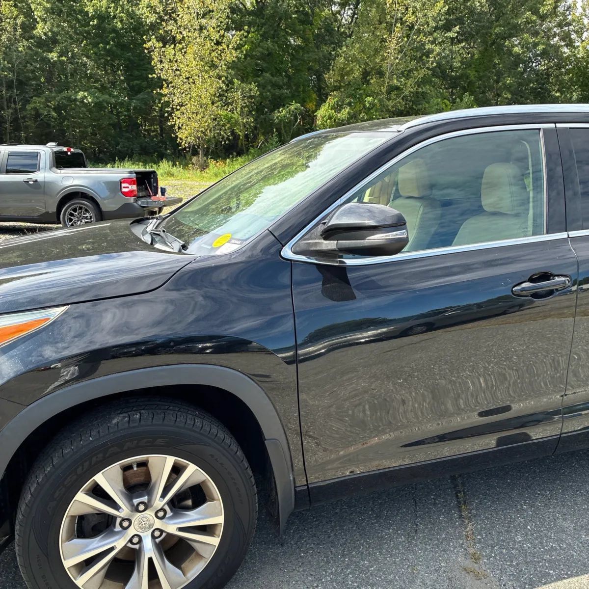 Used 2015 Toyota Highlander XLE AWD/4WD image 2