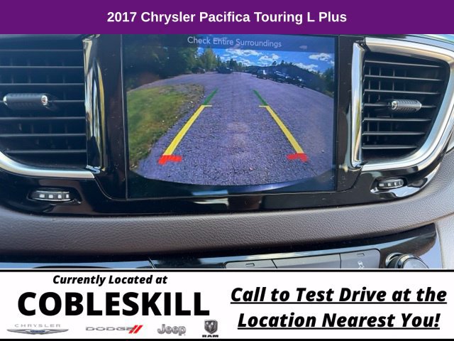 Used 2017 Chrysler Pacifica Touring-L Plus FWD image 17