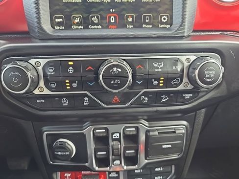 Used 2021 Jeep Wrangler Unlimited Rubicon image 12