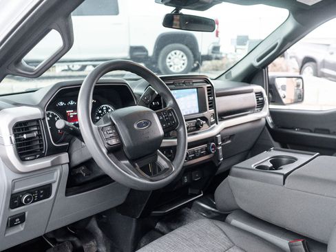 Used 2021 Ford F150 XL w/ Trailer Tow Package image 13