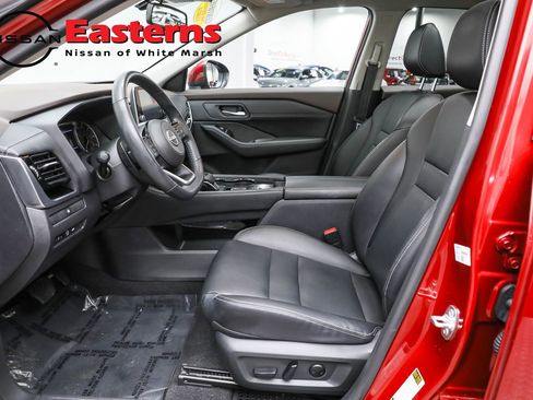 Used 2023 Nissan Rogue SL image 25