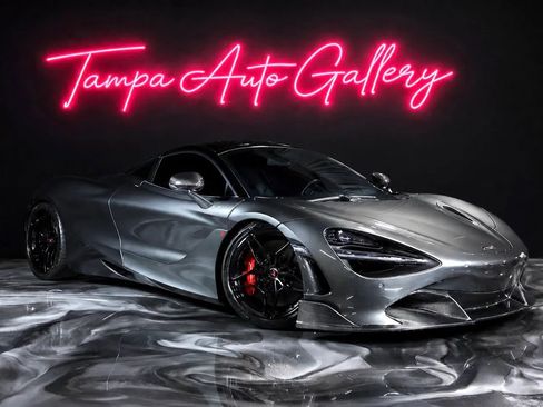 Used 2018 McLaren 720S Luxury RWD image 1