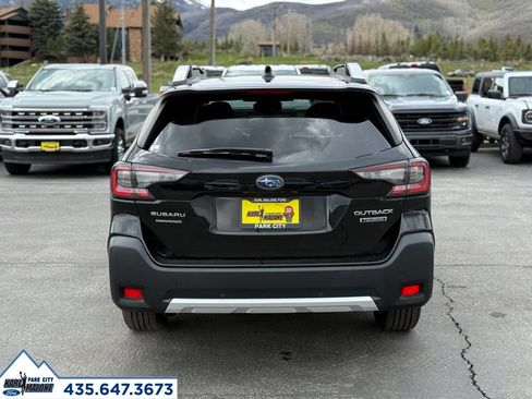 Used 2023 Subaru Outback Touring AWD/4WD image 4