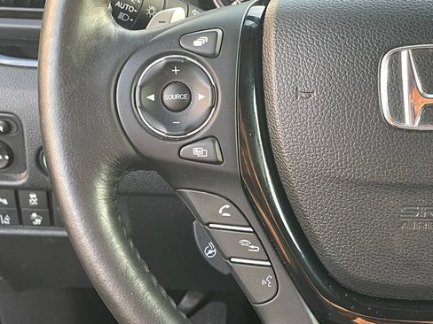 Used 2020 Honda Ridgeline RTL-E image 18