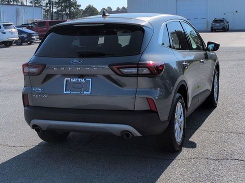 Used 2023 Ford Escape Active FWD image 3
