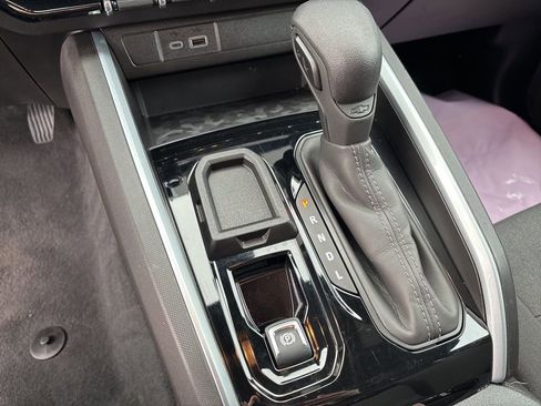 Used 2023 Chevrolet Colorado W/T w/ Advanced Trailering Package image 23