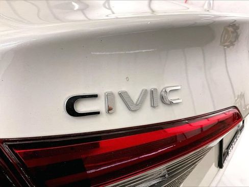 Used 2023 Honda Civic EX image 13