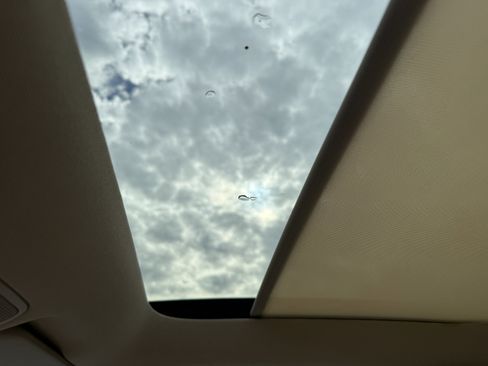 Used 2016 Mercedes-Benz GLA 250 4MATIC image 21