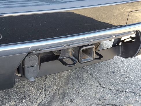 Used 2023 GMC Yukon Denali Ultimate image 41