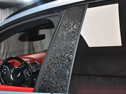 Used 2021 Aston Martin DBX Base image 11