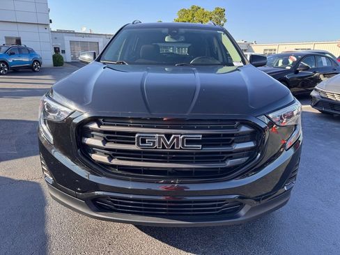 Used 2020 GMC Terrain SLE w/ Driver Convenience Package FWD image 8