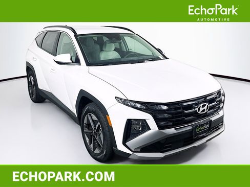Used 2025 Hyundai Tucson SEL FWD image 1