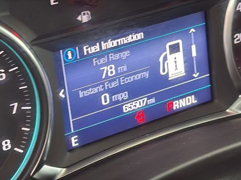 Used 2023 Chevrolet Equinox LT AWD/4WD image 9