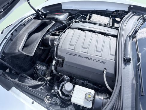 Used 2017 Chevrolet Corvette Stingray Coupe w/ Carbon Flash Badge Package image 20