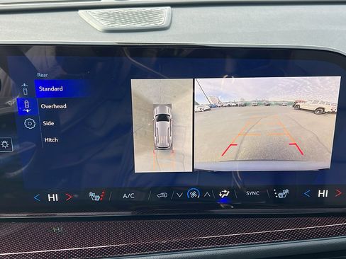 New 2026 Chevrolet Traverse Z71 image 27