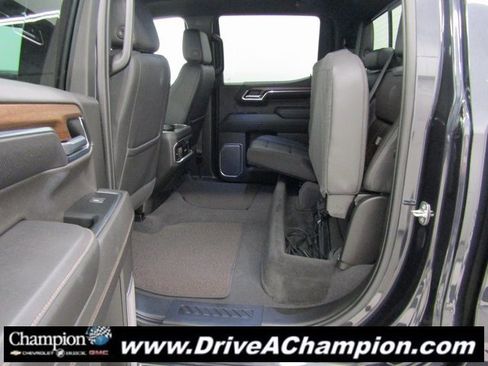 Used 2023 Chevrolet Silverado 1500 High Country image 24