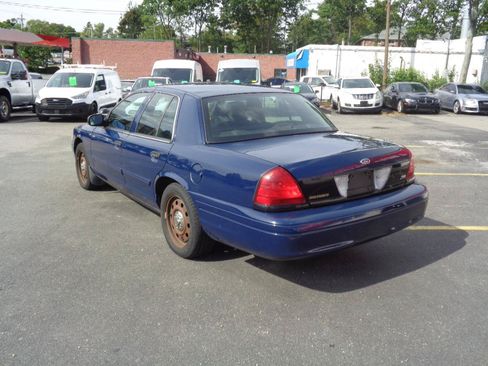 Used 2010 Ford Crown Victoria Police Interceptor RWD image 3