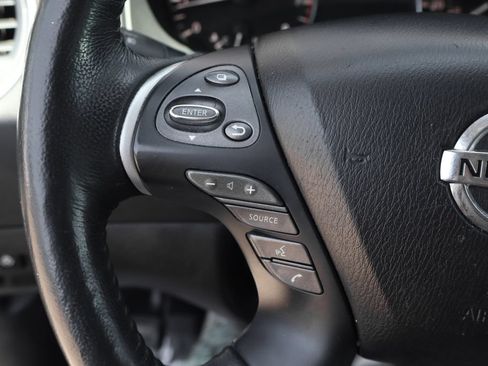 Used 2019 Nissan Pathfinder SL FWD image 26