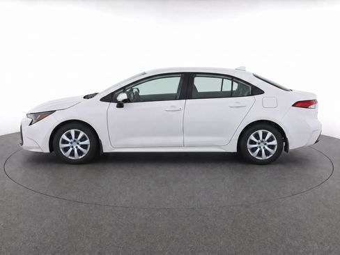 Used 2025 Toyota Corolla LE FWD image 6