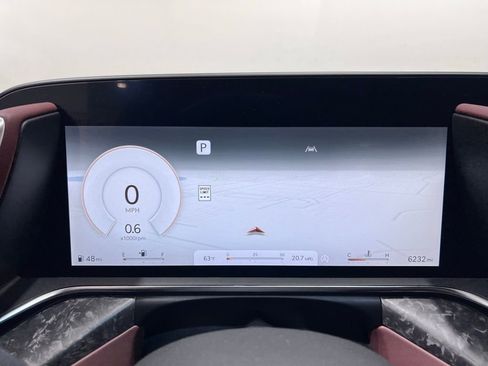 Used 2025 Genesis G90 3.5T image 17