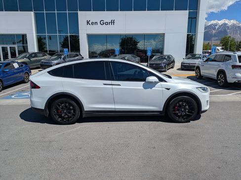 Used 2016 Tesla Model X Performance AWD/4WD image 2