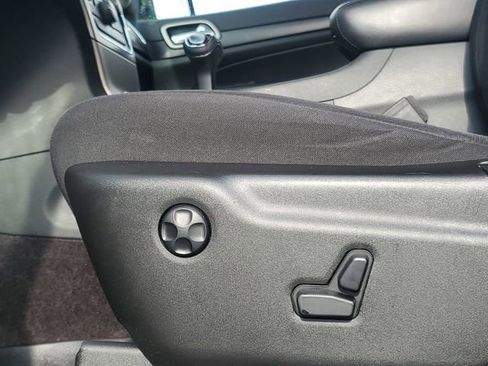 Used 2015 Jeep Grand Cherokee Laredo w/ Quick Order Package 23E image 6