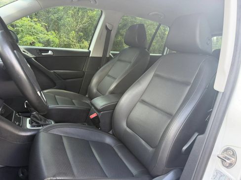 Used 2016 Volkswagen Tiguan S FWD image 17