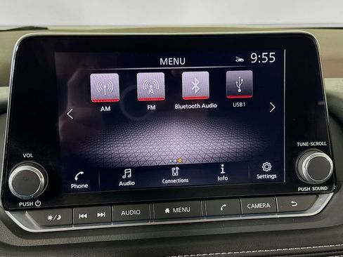 Used 2022 Nissan Rogue SV image 34